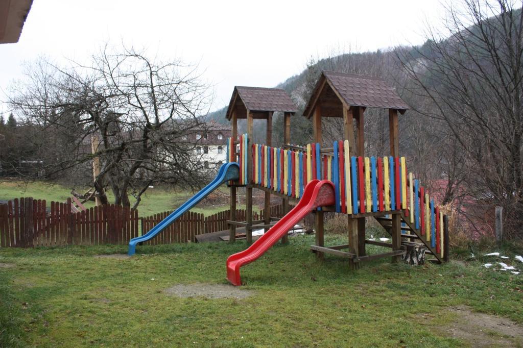 برانْ Complex La Valtoare المظهر الخارجي الصورة